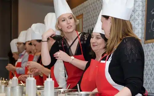 Cours de Cuisine personnalisables à votre culture d'entreprise Cours de Cuisine personnalisables à votre culture d'entreprise