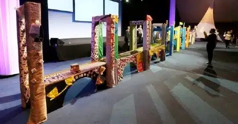 construction d'un pont en carton : tout un symbole ! construction d'un pont en carton : tout un symbole !