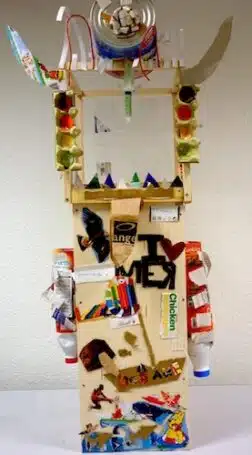 atelier carton eco responsable Totem atelier carton eco responsable Totem