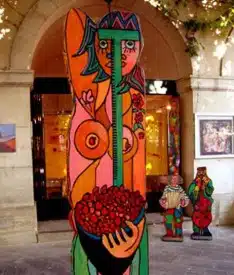 atelier team building totems peints sur support bois